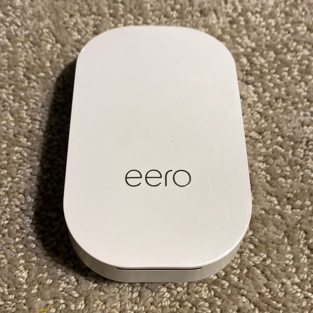 eero Beacon D010001 Mesh WiFi Range Extender Wireless Access Point White